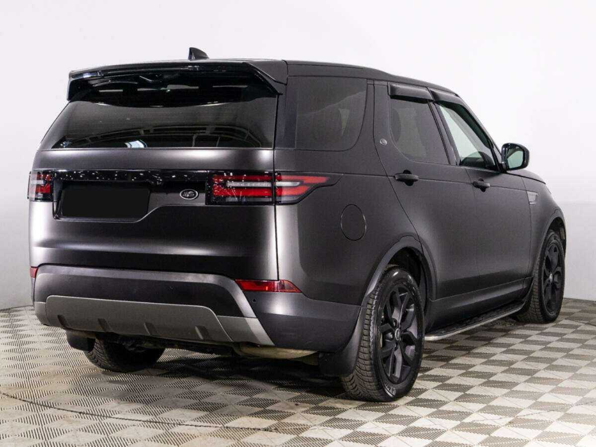 Land Rover Discovery с пробегом — 2017 год. Фото: #4