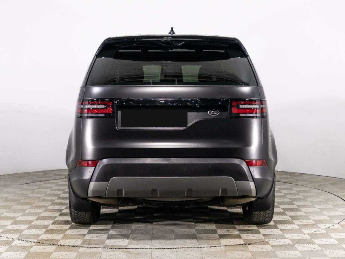 Land Rover Discovery с пробегом — 2017 год. Фото: #5