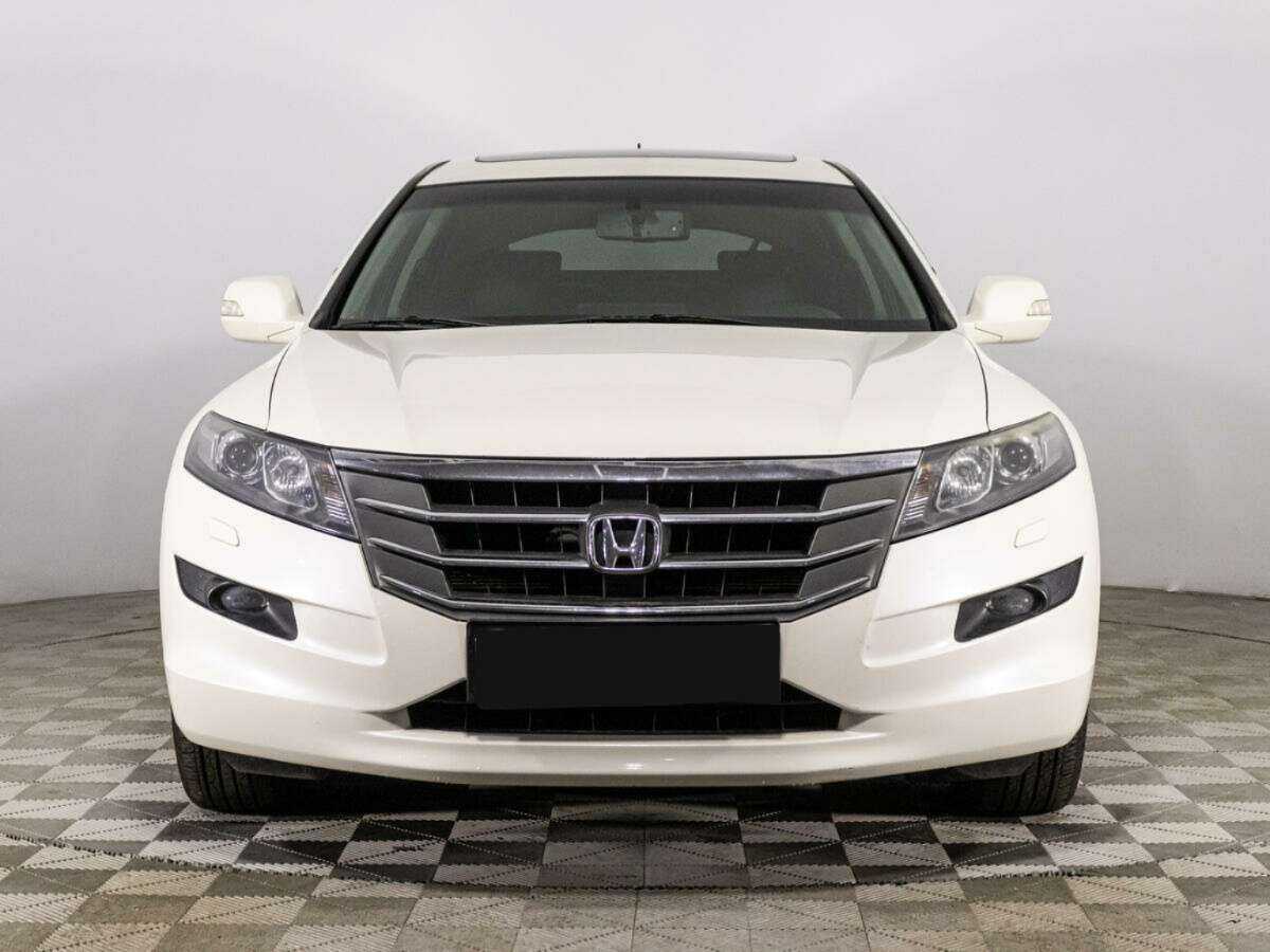 Honda Crosstour с пробегом — 2011 год. Фото: #1