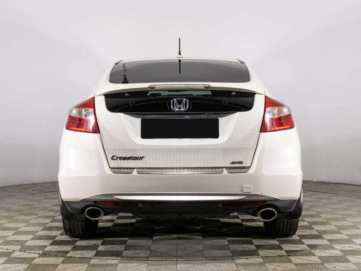Honda Crosstour с пробегом — 2011 год. Фото: #4