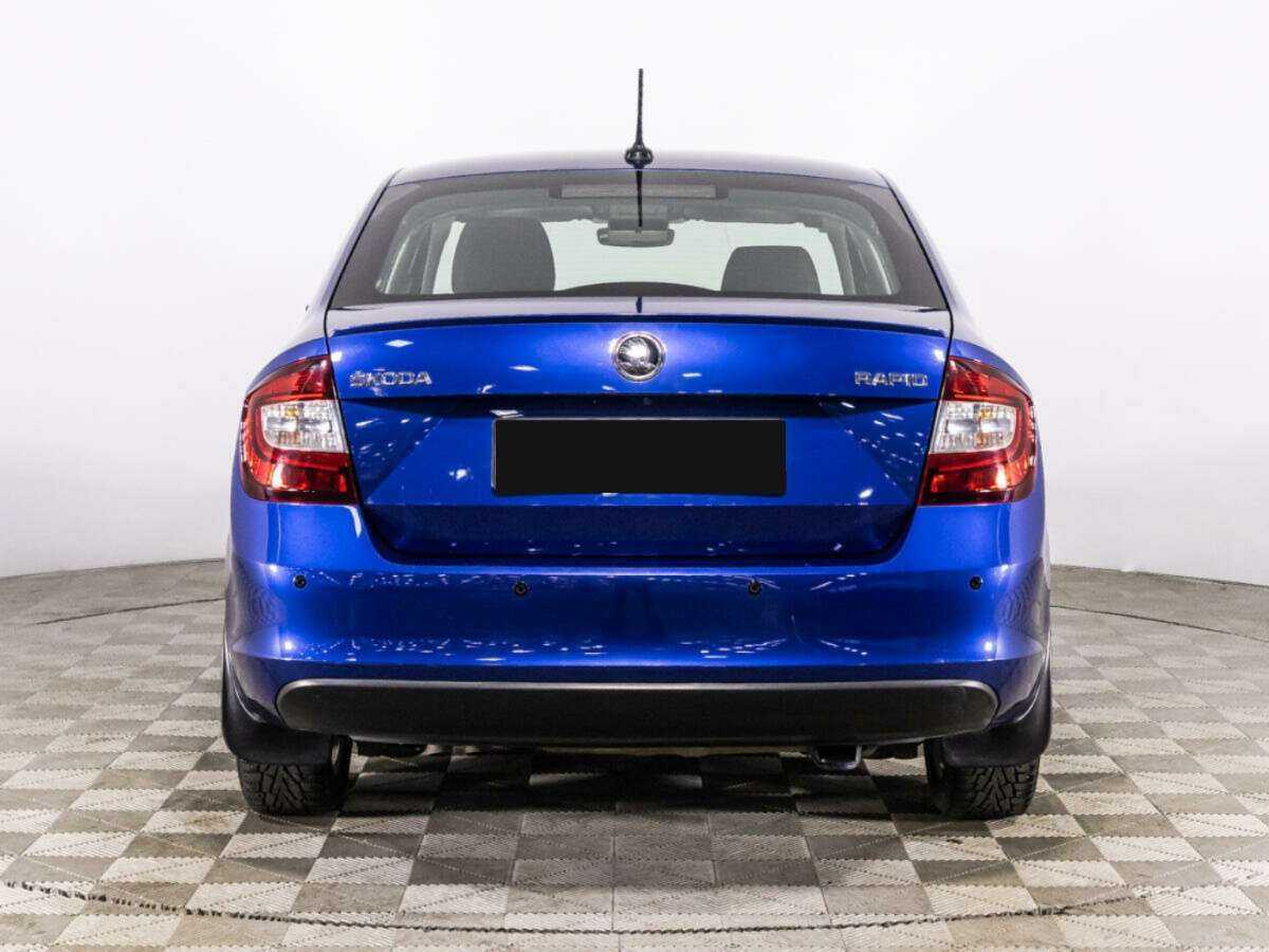 Skoda Rapid с пробегом — 2017 год. Фото: #5
