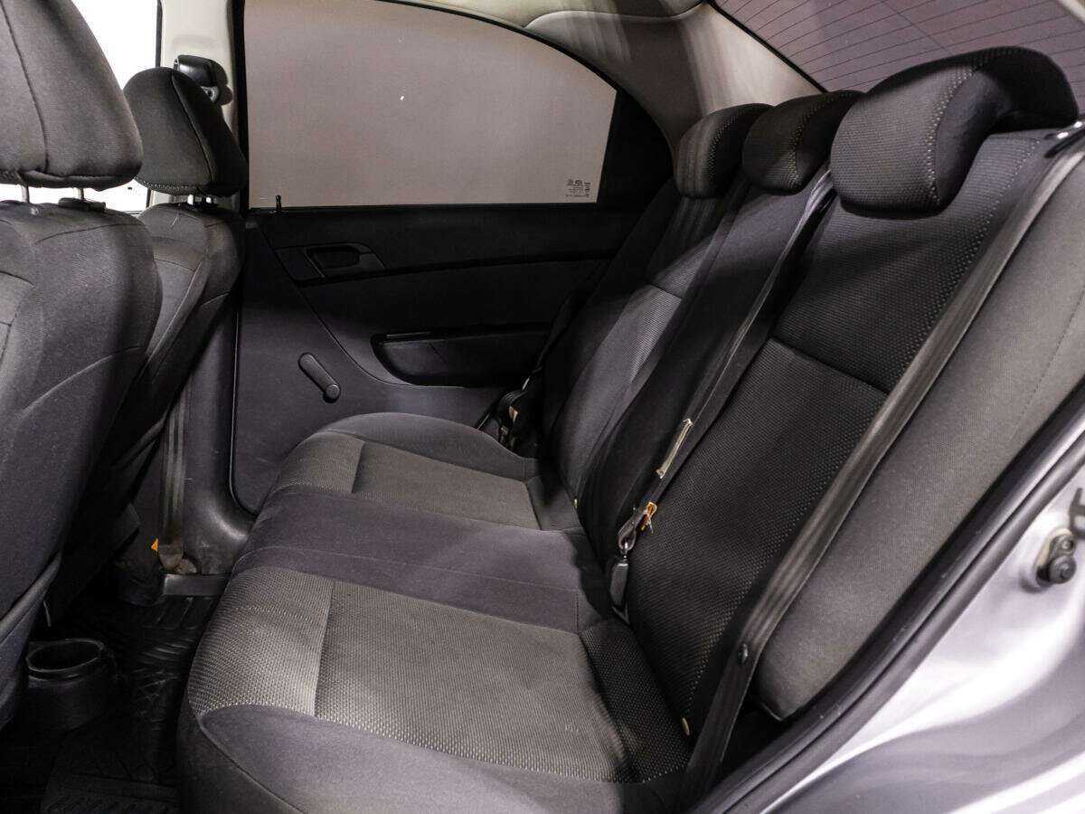 Chevrolet Aveo с пробегом — 2008 год. Фото: #9