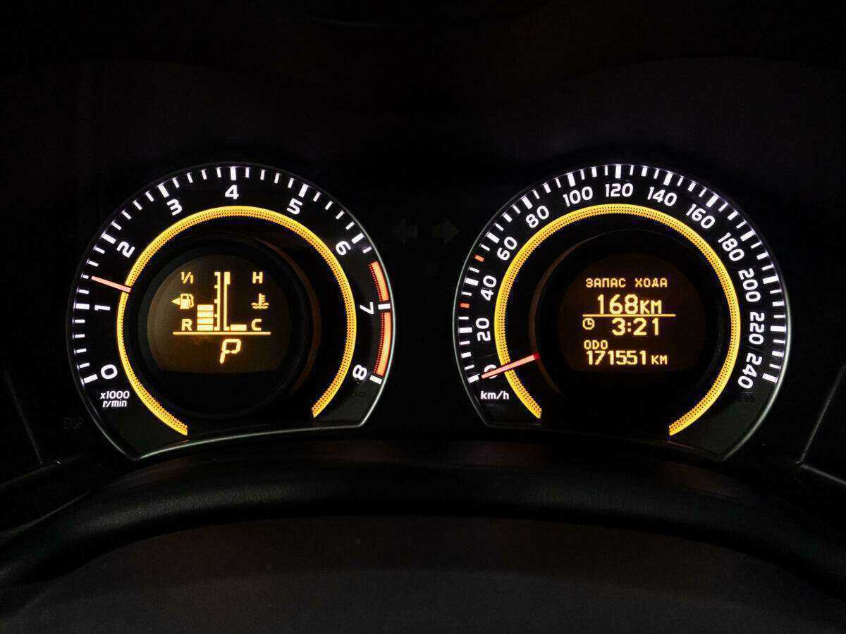 Toyota Corolla с пробегом — 2011 год. Фото: #11