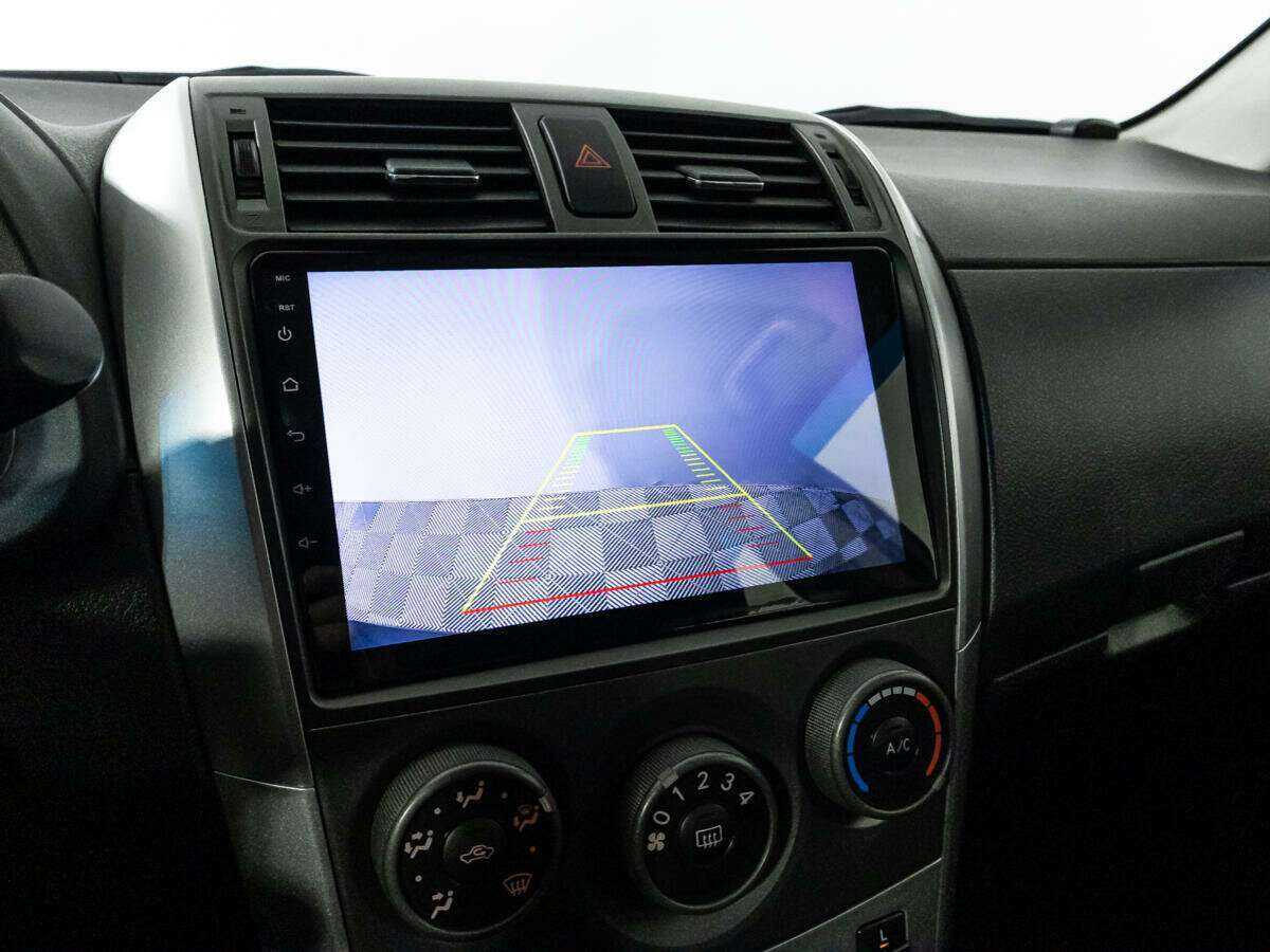 Toyota Corolla с пробегом — 2011 год. Фото: #14