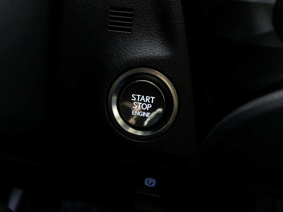 Lexus ES с пробегом — 2019 год. Фото: #18