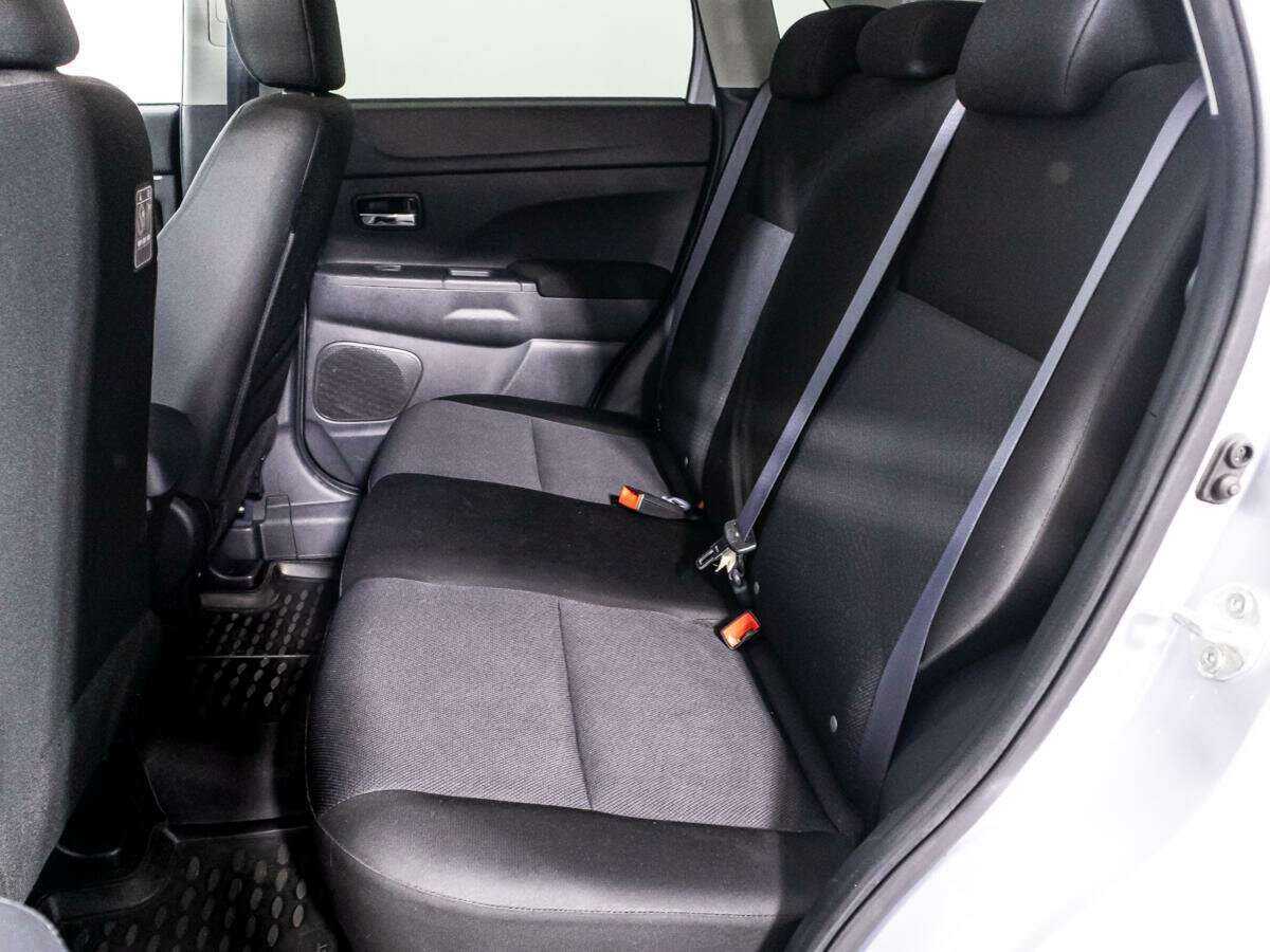 Mitsubishi ASX с пробегом — 2011 год. Фото: #9