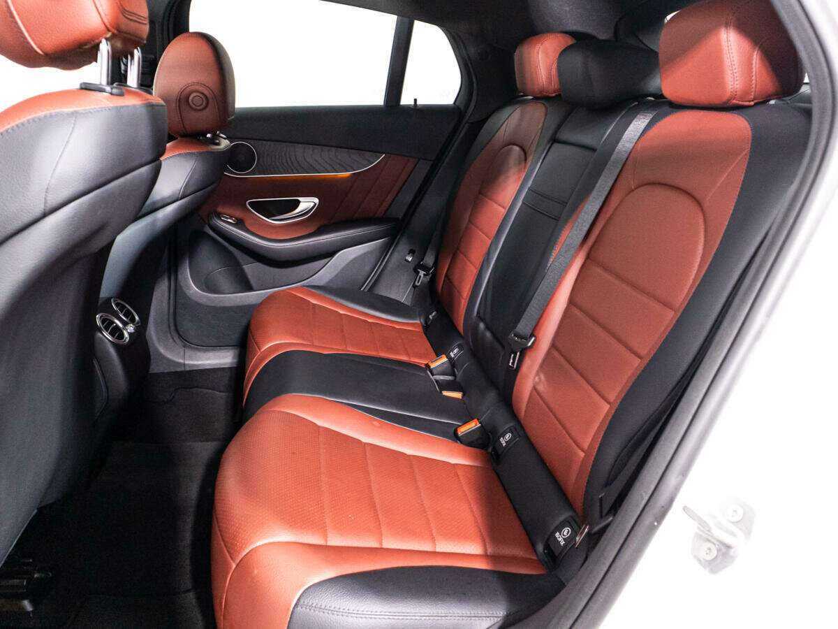 Mercedes-Benz GLC Coupe с пробегом — 2016 год. Фото: #9