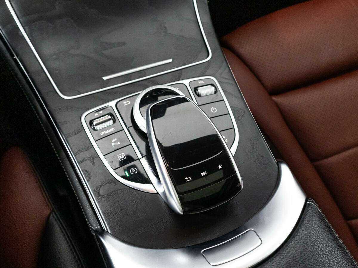 Mercedes-Benz GLC Coupe с пробегом — 2016 год. Фото: #16