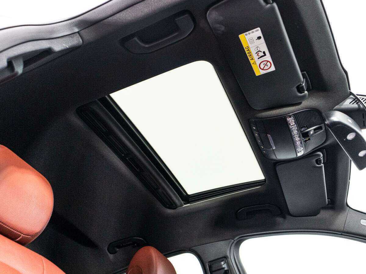 Mercedes-Benz GLC Coupe с пробегом — 2016 год. Фото: #18