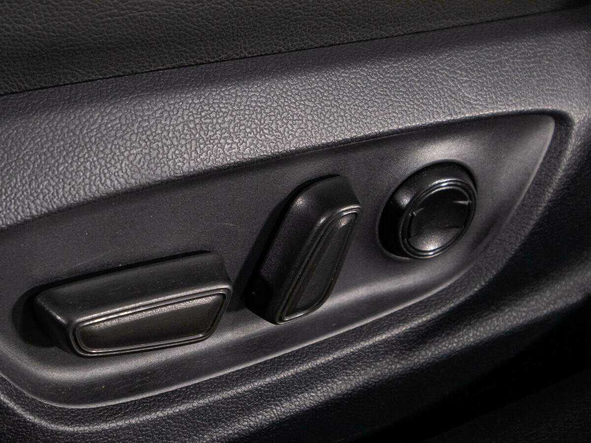 Toyota Camry с пробегом — 2018 год. Фото: #15