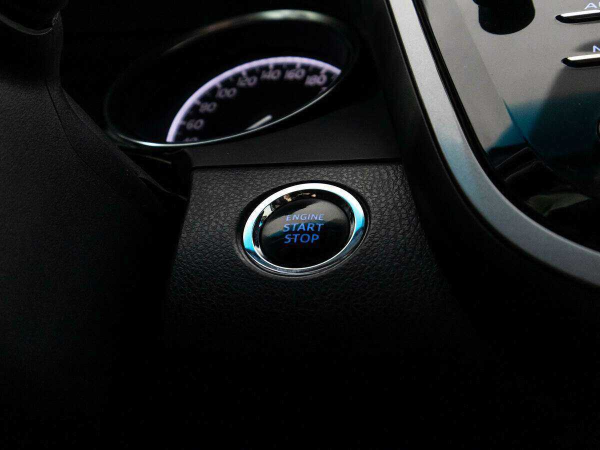 Toyota Camry с пробегом — 2018 год. Фото: #22