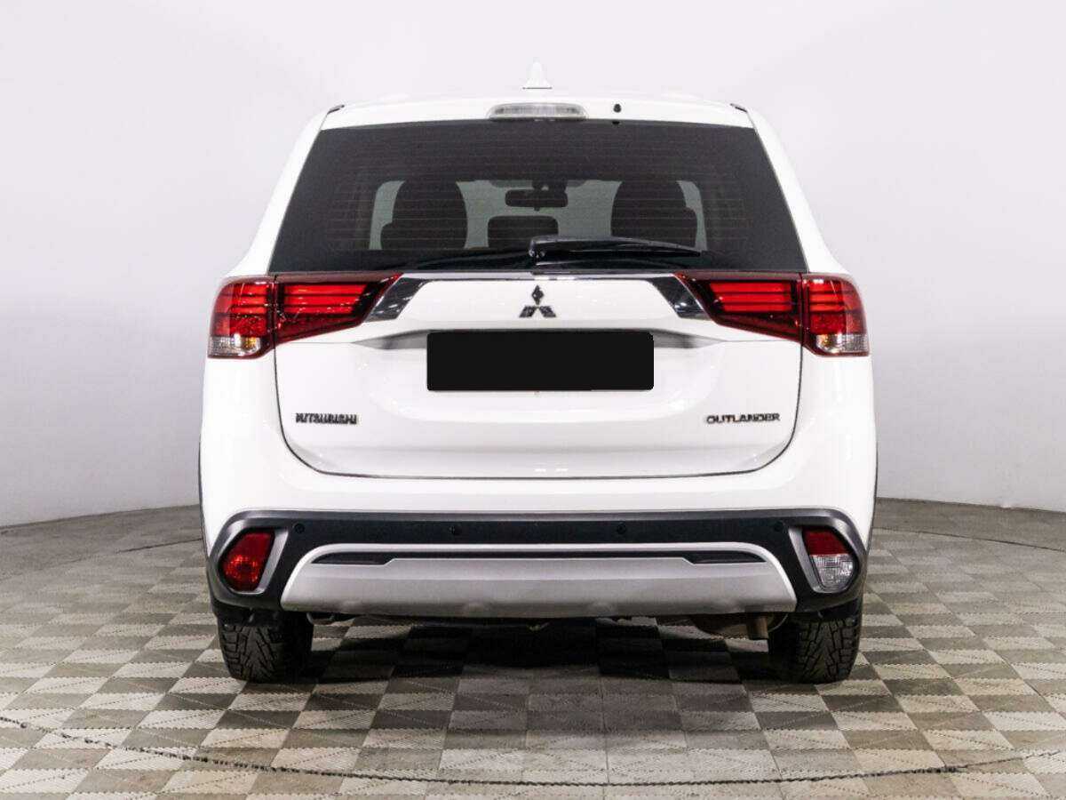Mitsubishi Outlander с пробегом — 2019 год. Фото: #5