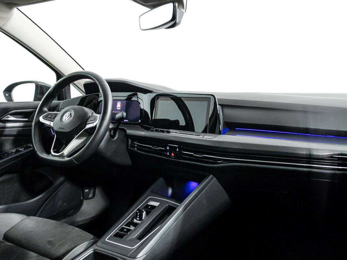 Volkswagen Golf с пробегом — 2021 год. Фото: #8