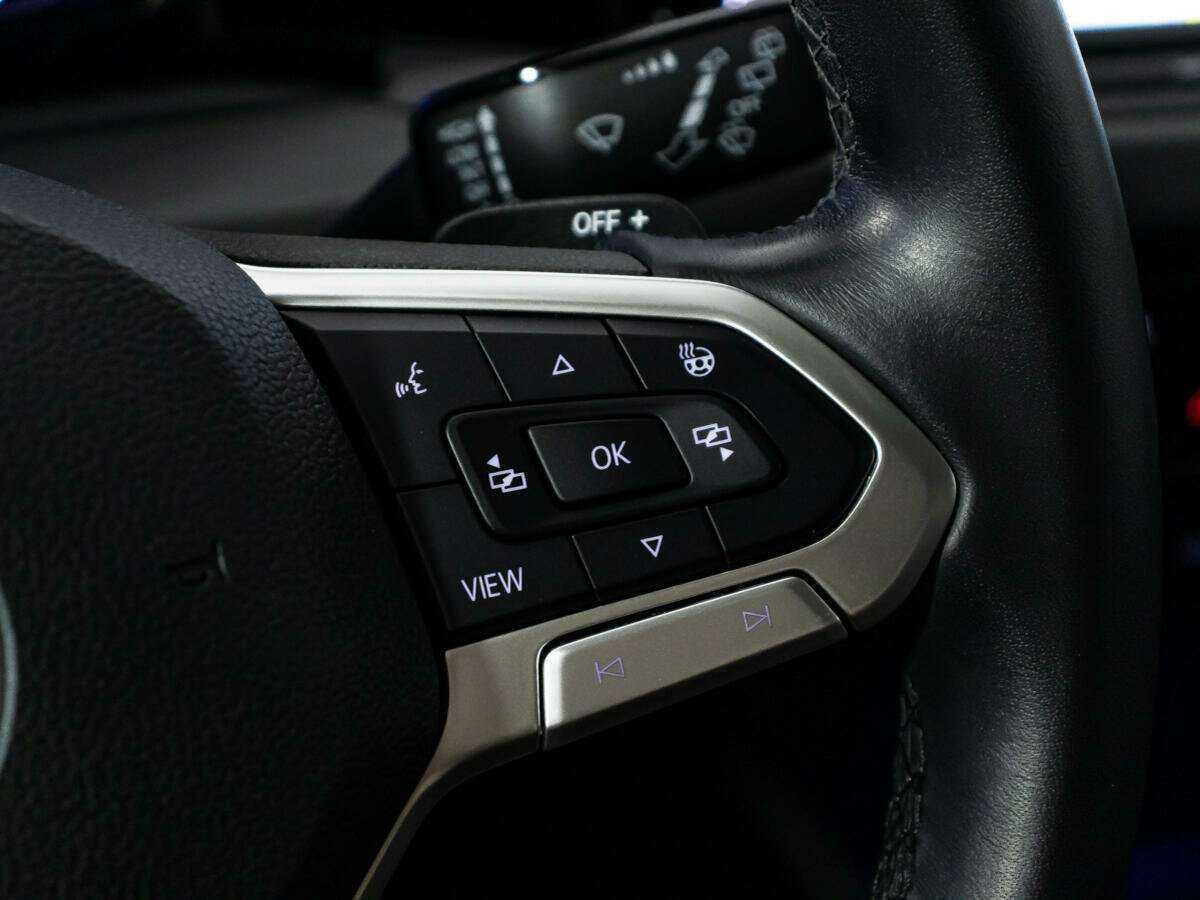 Volkswagen Golf с пробегом — 2021 год. Фото: #18