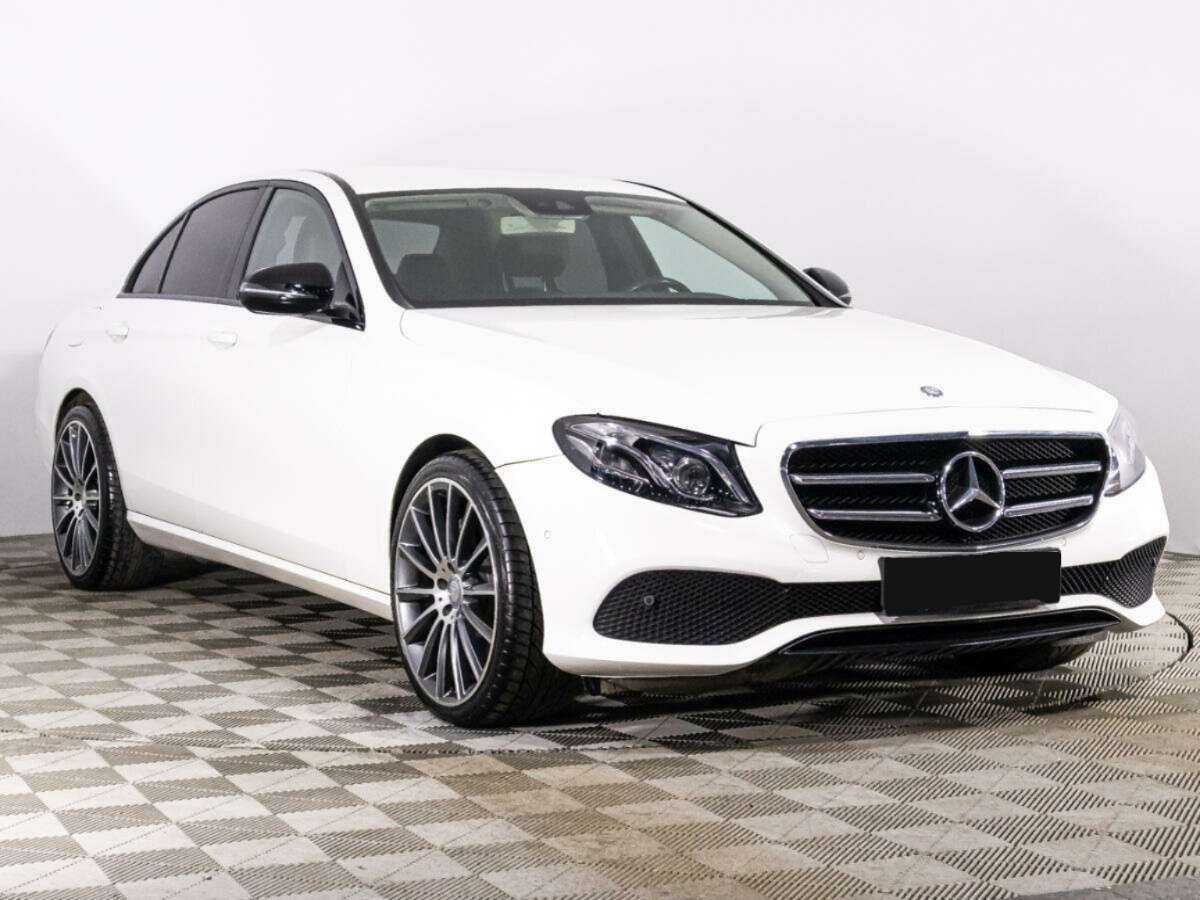 Mercedes-Benz E-Класс с пробегом — 2016 год. Фото: #2