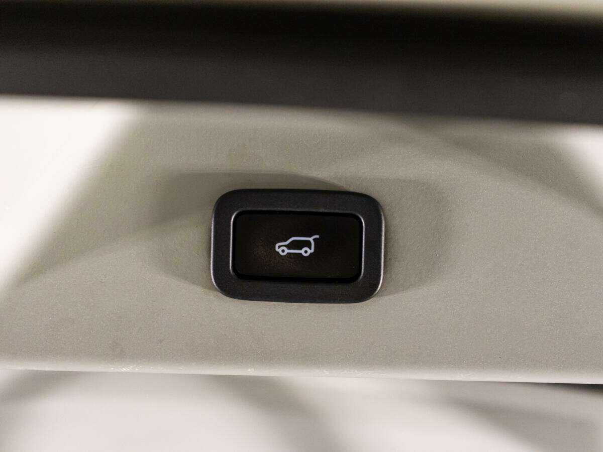 Land Rover Range Rover с пробегом — 2015 год. Фото: #14