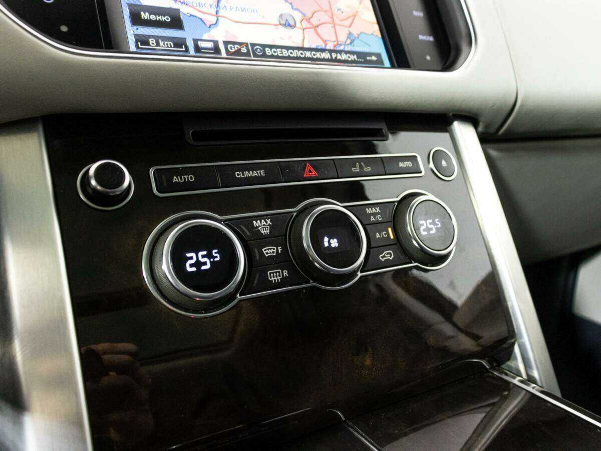 Land Rover Range Rover с пробегом — 2015 год. Фото: #23