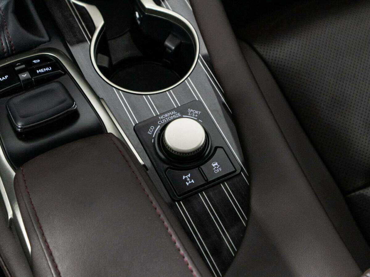 Lexus RX с пробегом — 2019 год. Фото: #22