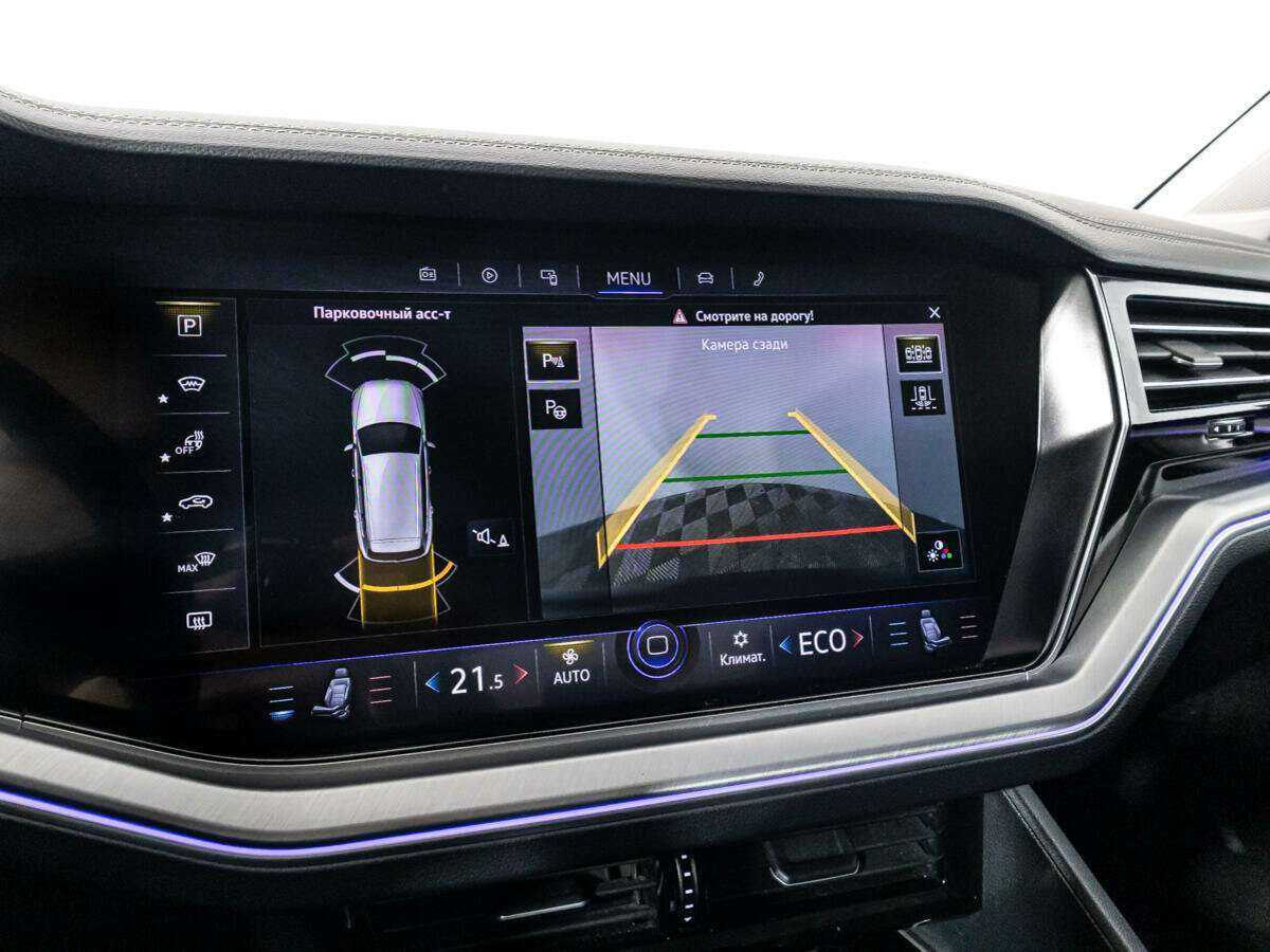 Volkswagen Touareg с пробегом — 2018 год. Фото: #17