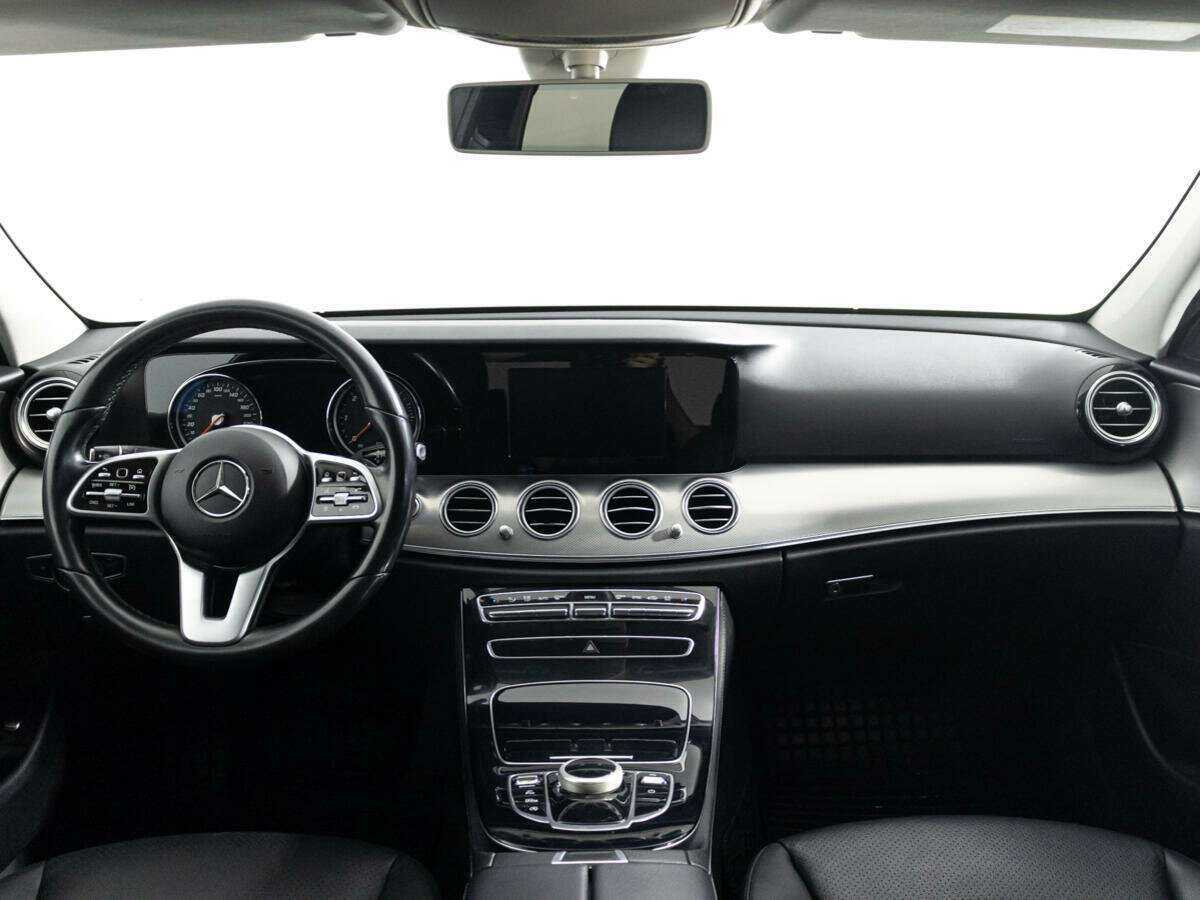 Mercedes-Benz E-Класс с пробегом — 2019 год. Фото: #12