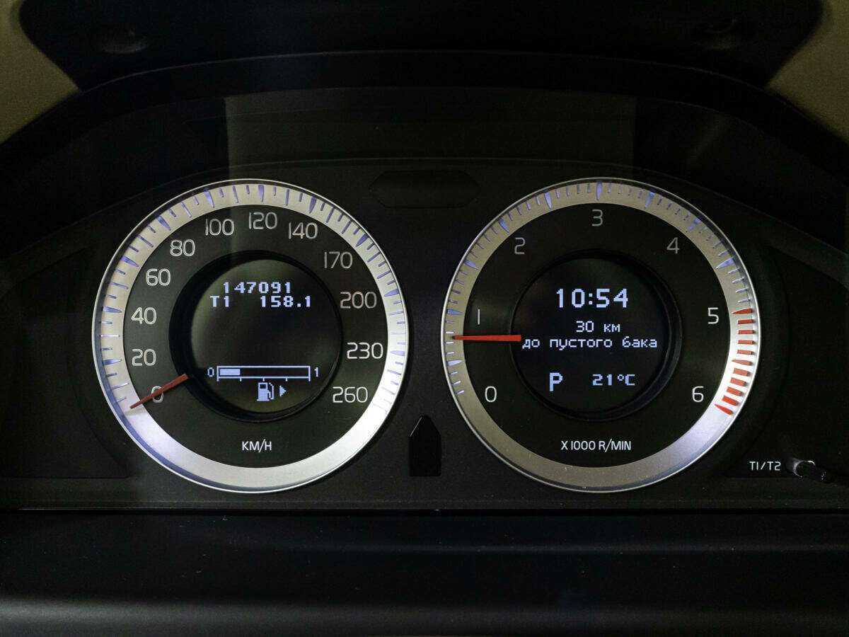 Volvo XC70 с пробегом — 2010 год. Фото: #11