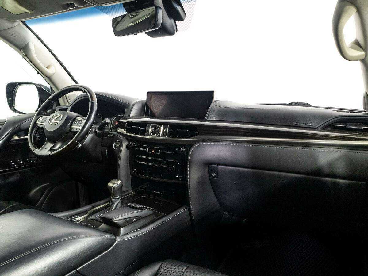 Lexus LX с пробегом — 2016 год. Фото: #8