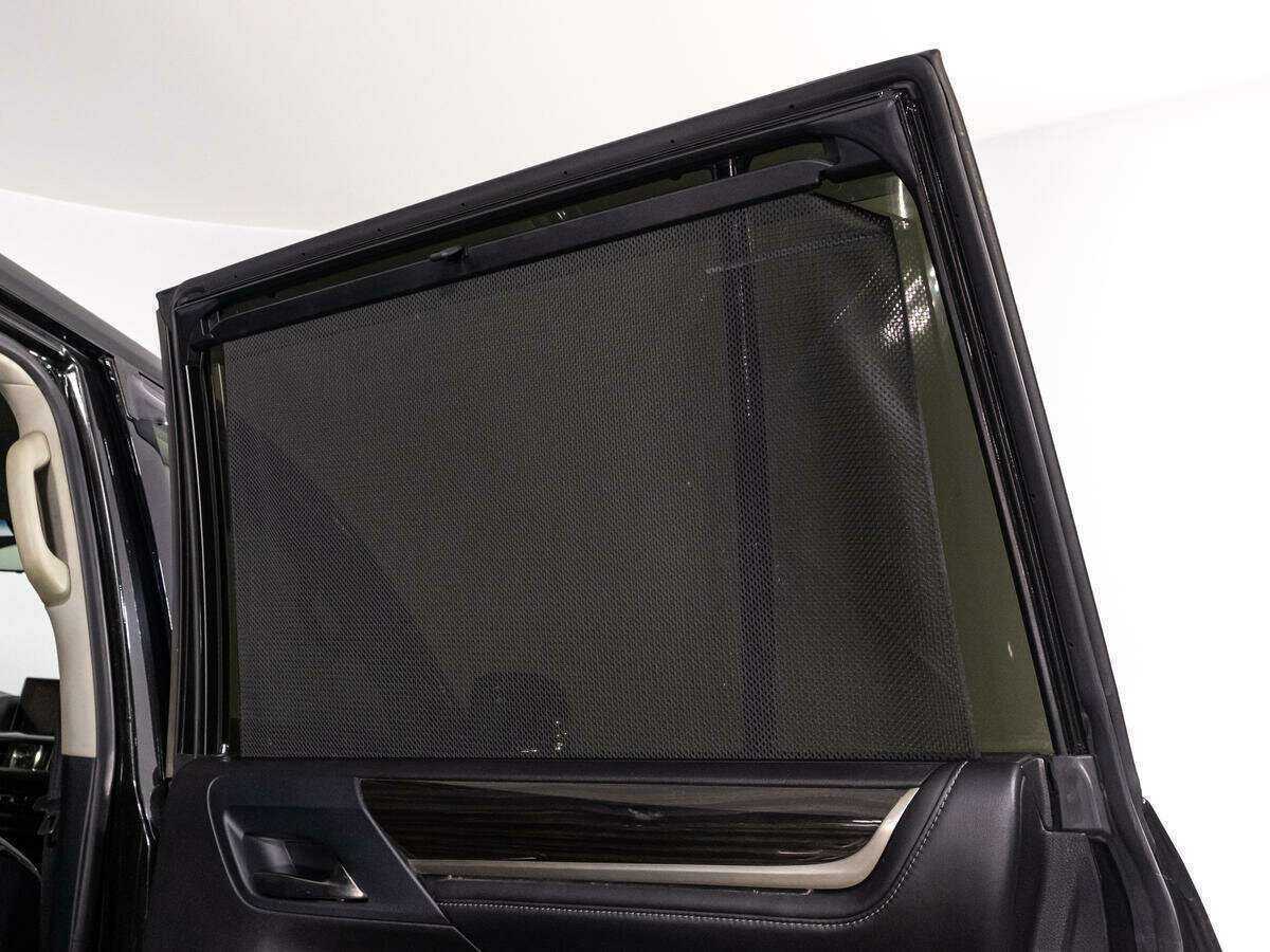 Lexus LX с пробегом — 2016 год. Фото: #18