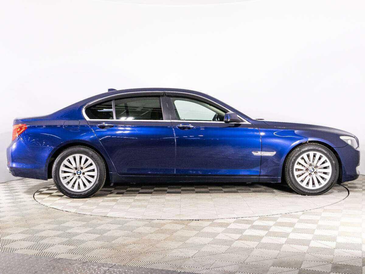 BMW 7 серии с пробегом — 2011 год. Фото: #3