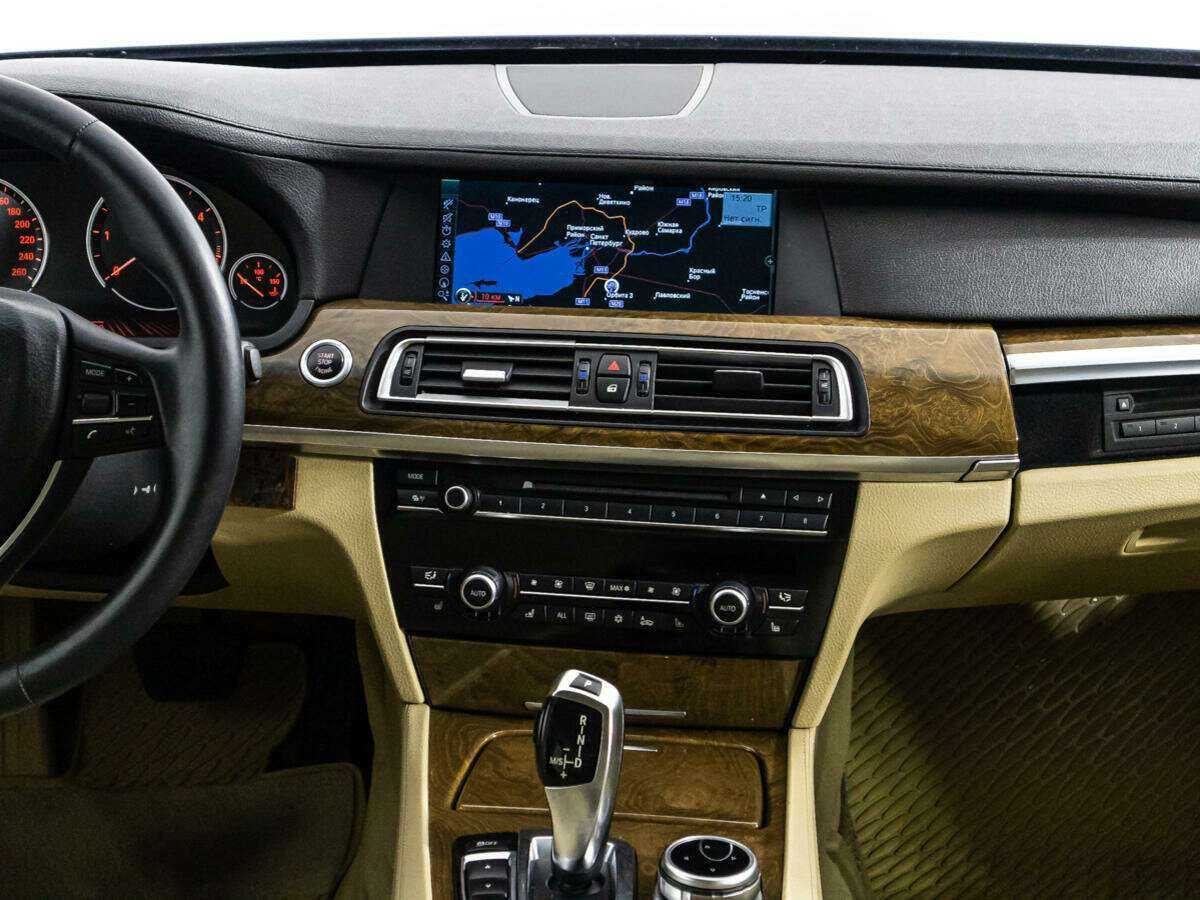 BMW 7 серии с пробегом — 2011 год. Фото: #13