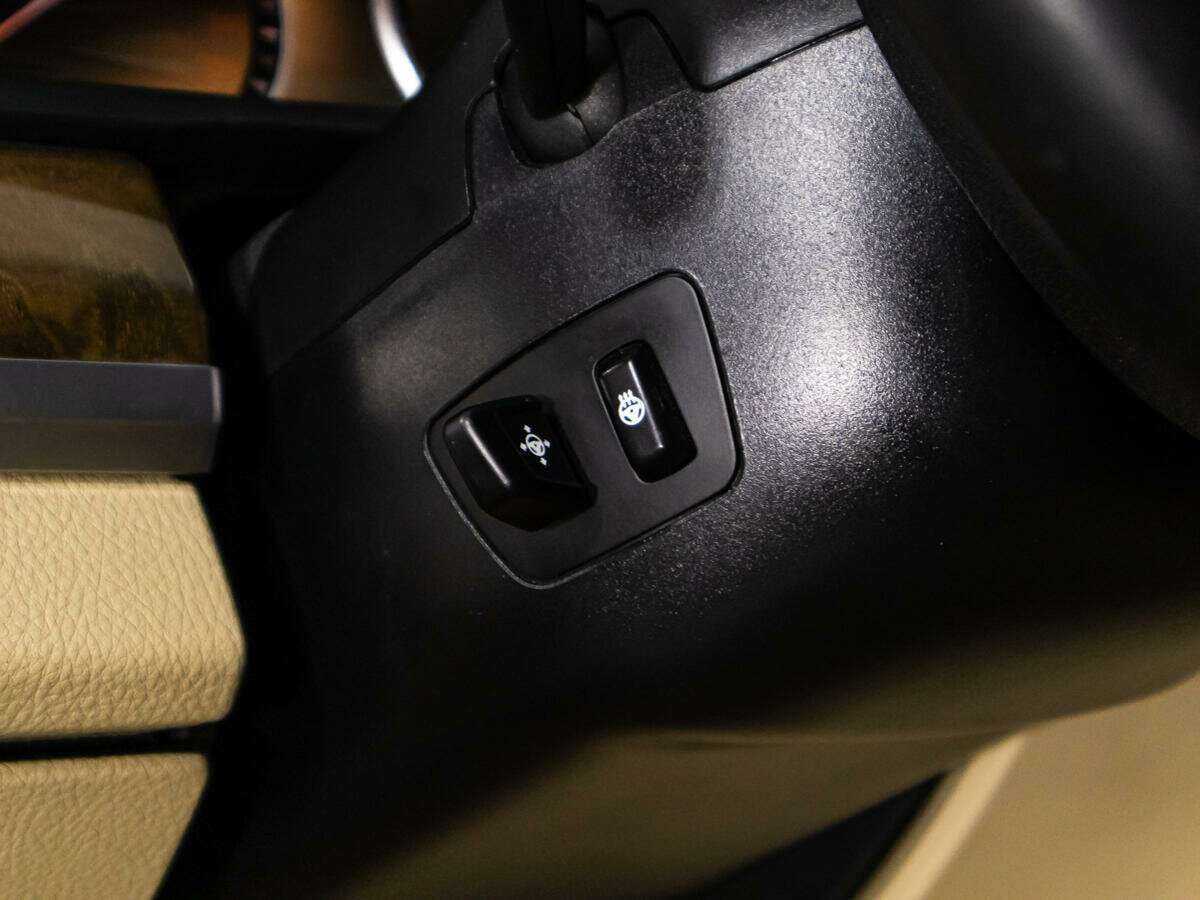 BMW 7 серии с пробегом — 2011 год. Фото: #17