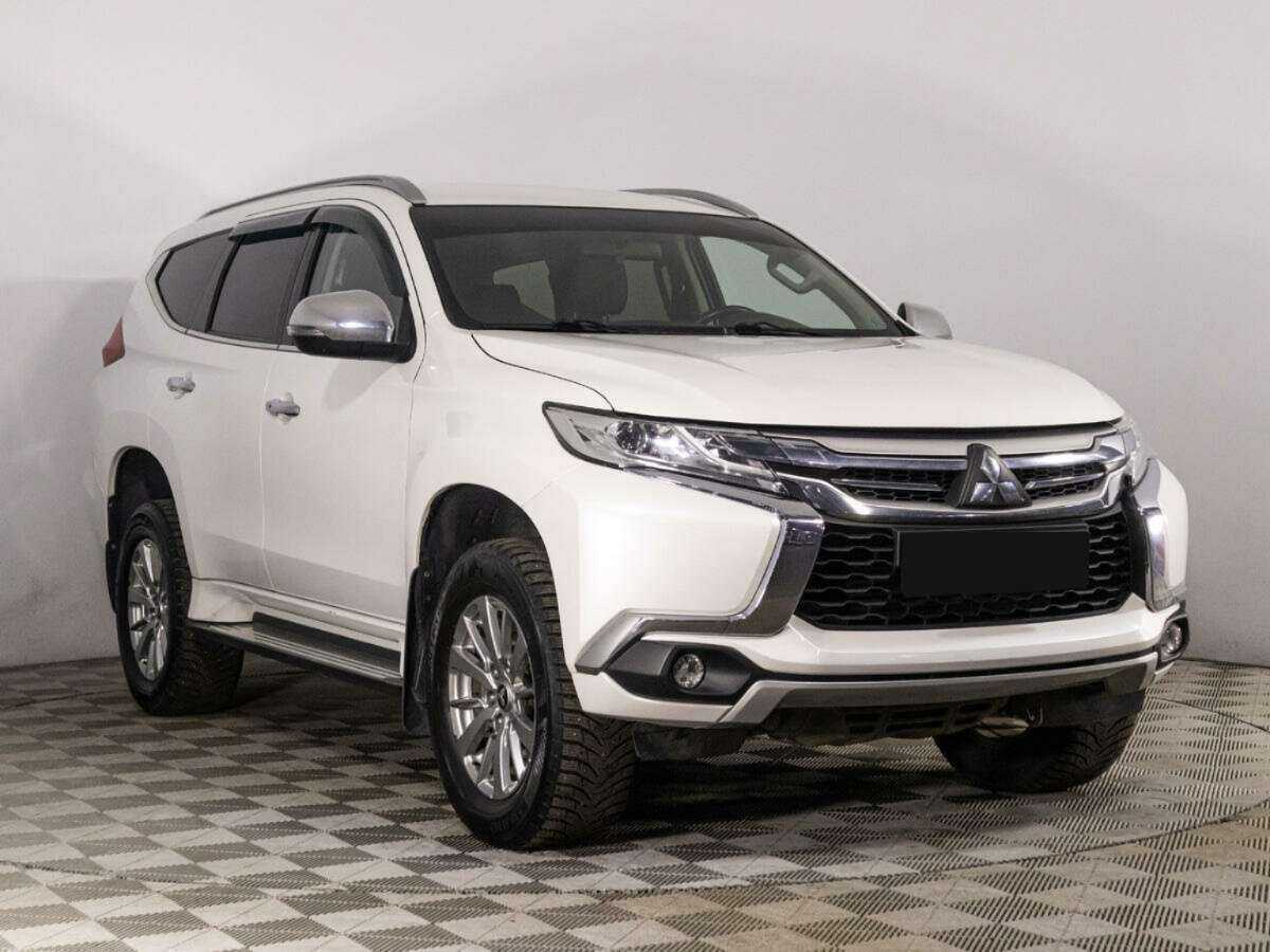 Mitsubishi Pajero Sport с пробегом — 2019 год. Фото: #2