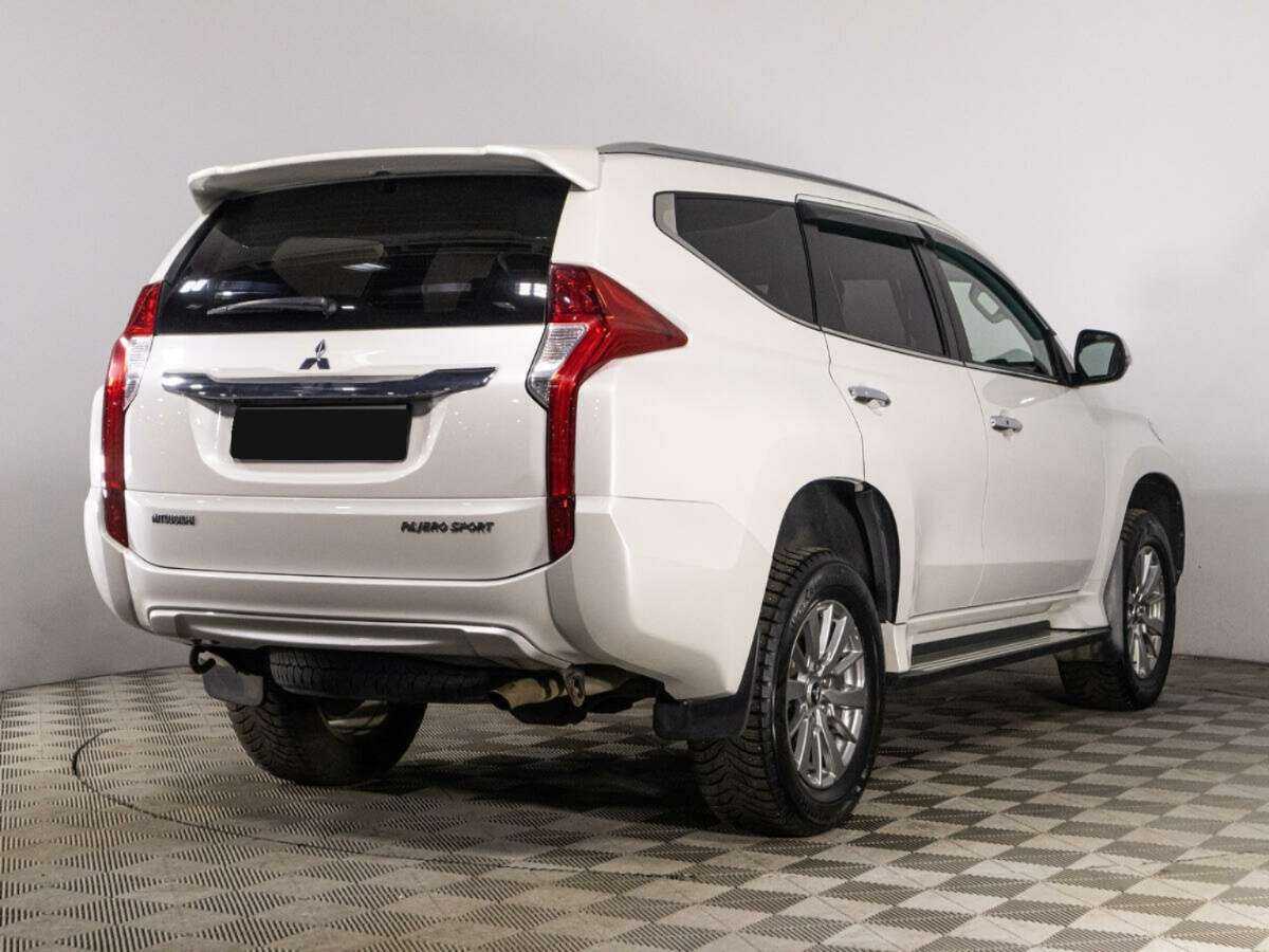 Mitsubishi Pajero Sport с пробегом — 2019 год. Фото: #4