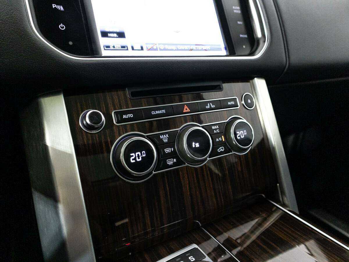 Land Rover Range Rover с пробегом — 2014 год. Фото: #20