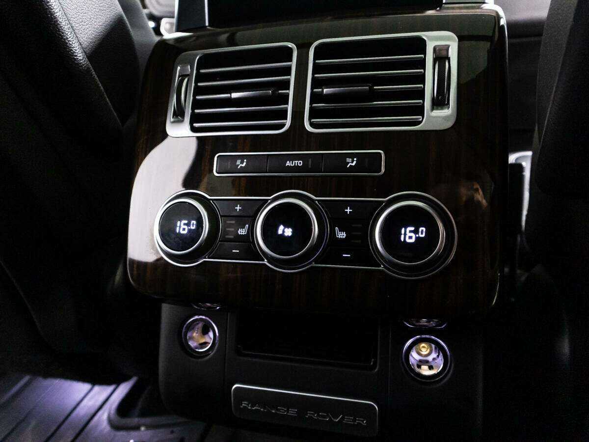 Land Rover Range Rover с пробегом — 2014 год. Фото: #27