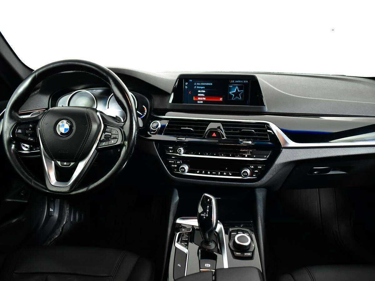 BMW 5 серии с пробегом — 2018 год. Фото: #11