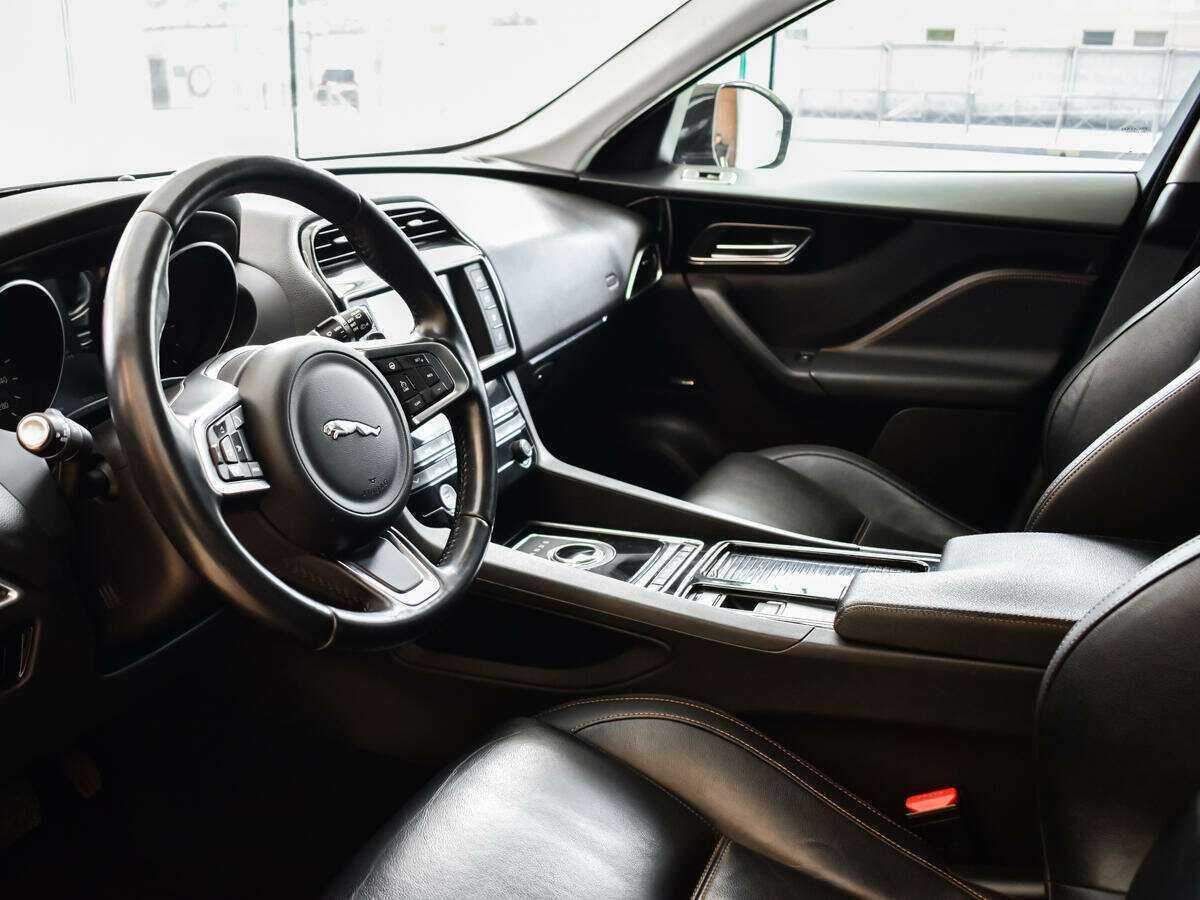 Jaguar F-Pace с пробегом — 2017 год. Фото: #9