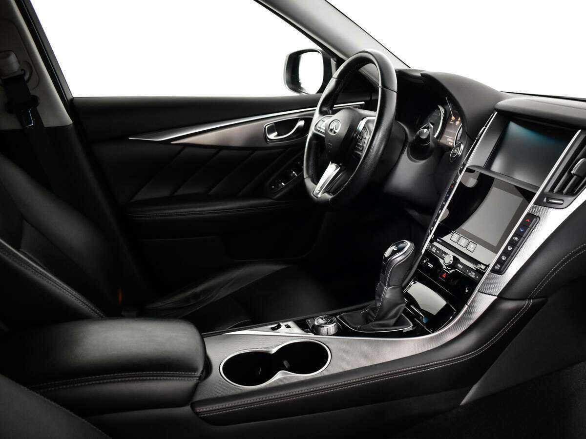 Infiniti Q50 с пробегом — 2018 год. Фото: #8