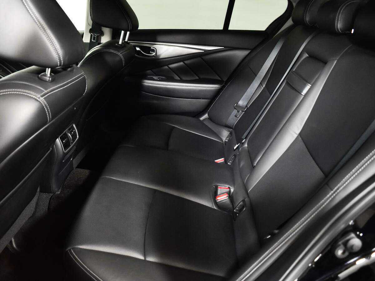 Infiniti Q50 с пробегом — 2018 год. Фото: #9