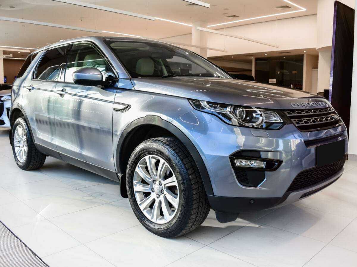 Land Rover Discovery Sport с пробегом — 2017 год. Фото: #2