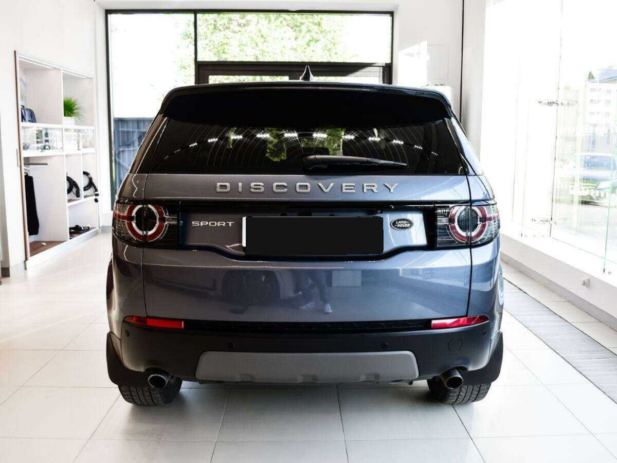 Land Rover Discovery Sport с пробегом — 2017 год. Фото: #4