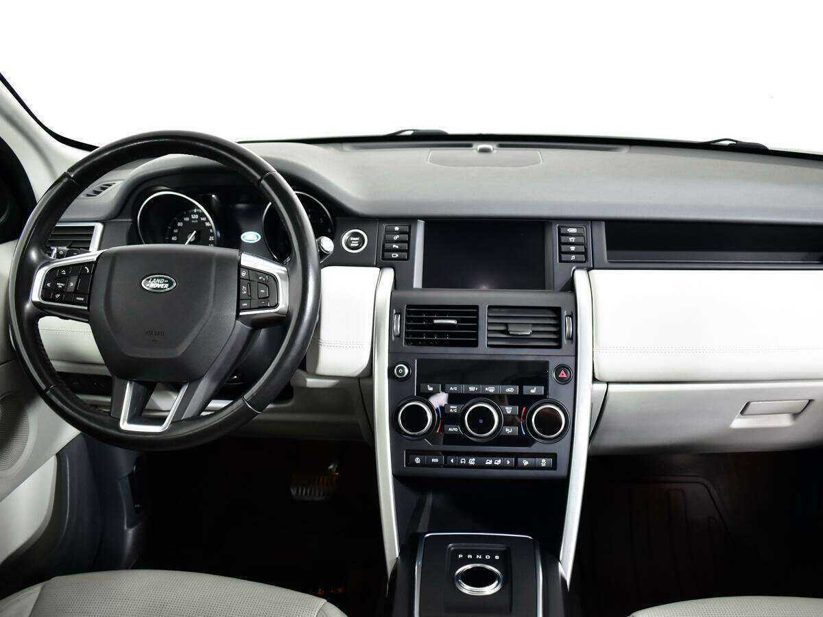 Land Rover Discovery Sport с пробегом — 2017 год. Фото: #9