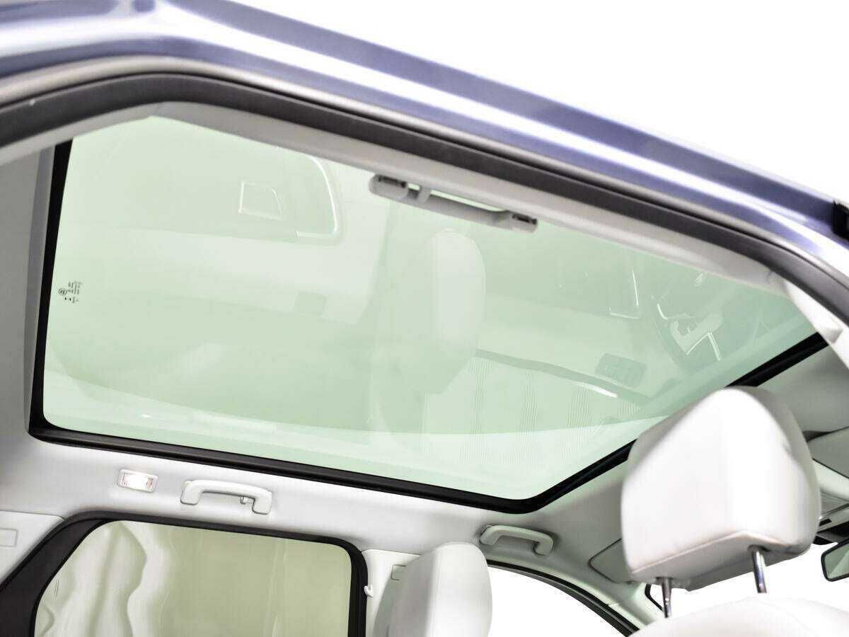 Land Rover Discovery Sport с пробегом — 2017 год. Фото: #11