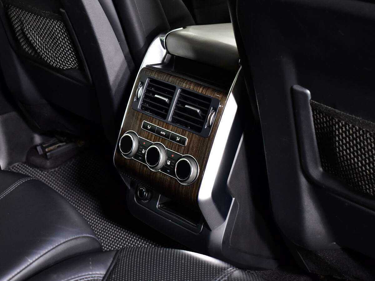 Land Rover Range Rover Sport с пробегом — 2013 год. Фото: #11