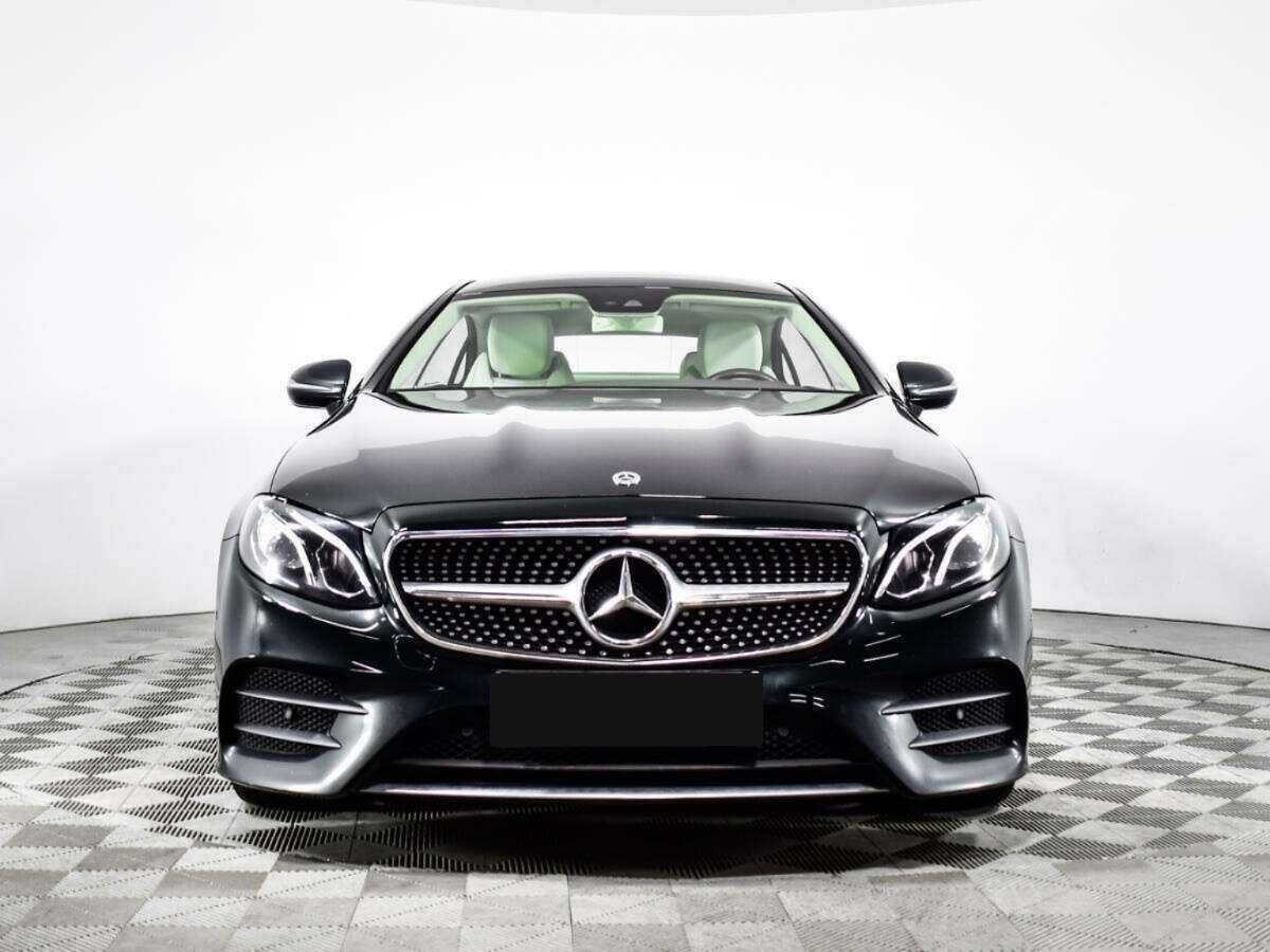 Mercedes-Benz E-Класс с пробегом — 2017 год. Фото: #1