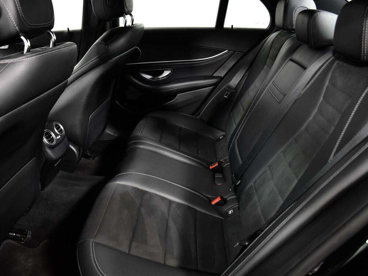 Mercedes-Benz E-Класс с пробегом — 2019 год. Фото: #9