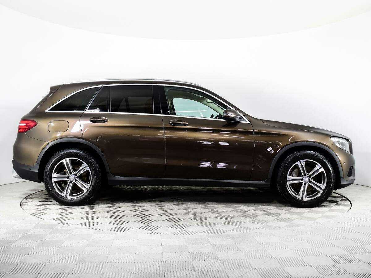 Mercedes-Benz GLC с пробегом — 2015 год. Фото: #3