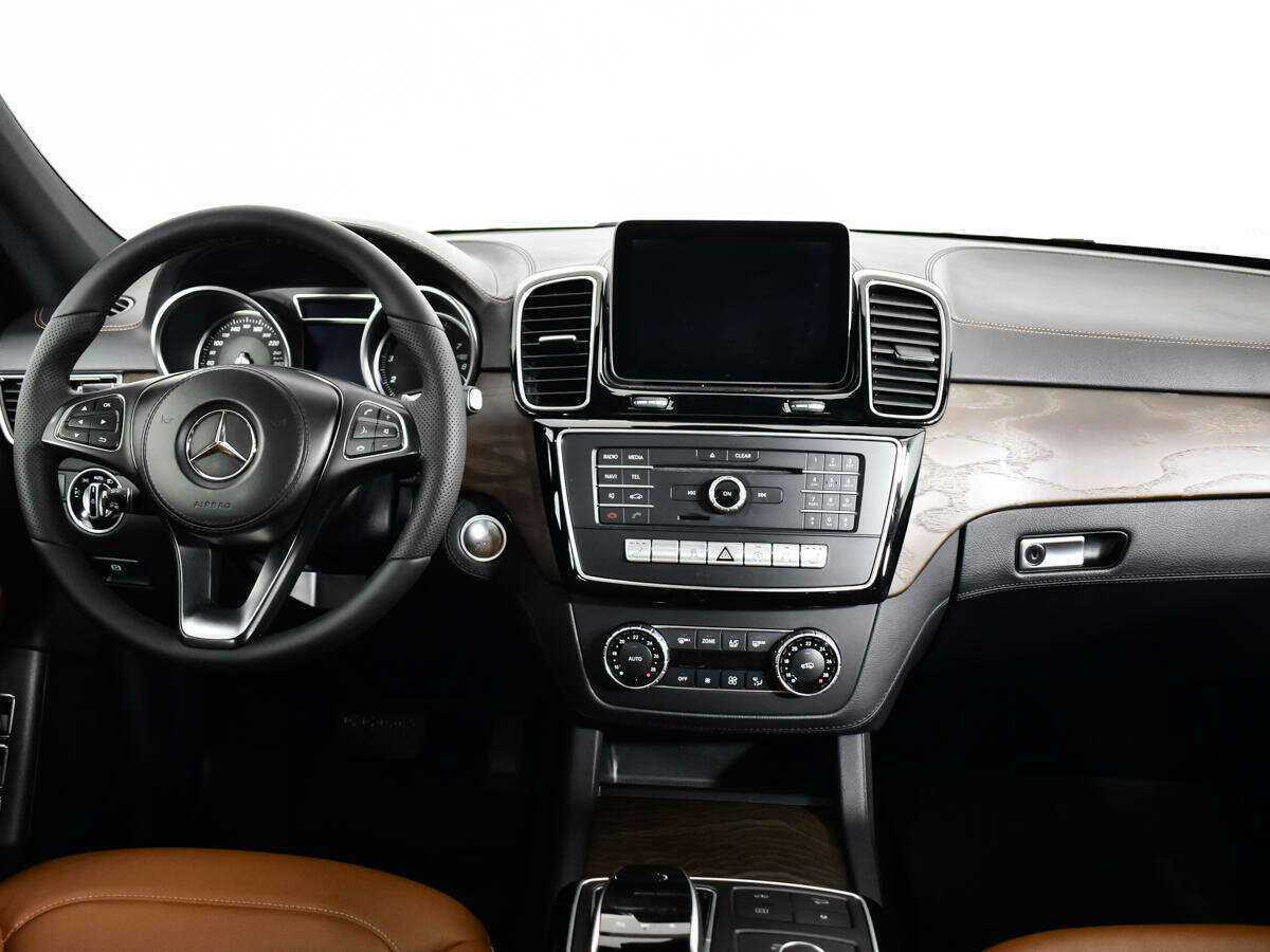 Mercedes-Benz GLS с пробегом — 2016 год. Фото: #8