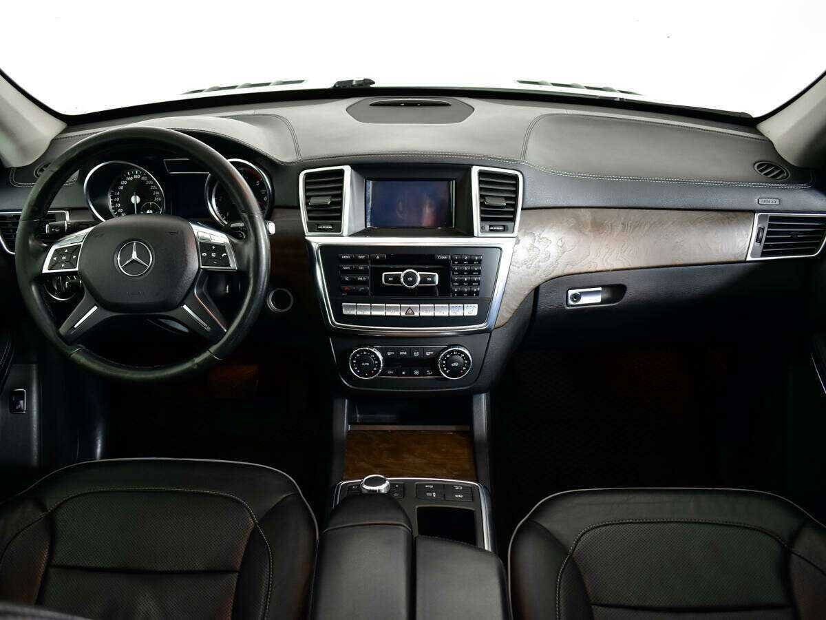 Mercedes-Benz GL-Класс с пробегом — 2013 год. Фото: #10