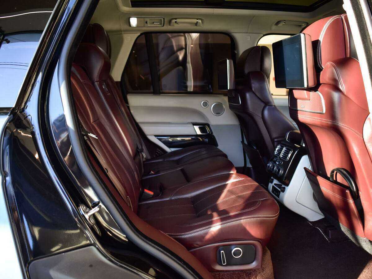 Land Rover Range Rover с пробегом — 2017 год. Фото: #6