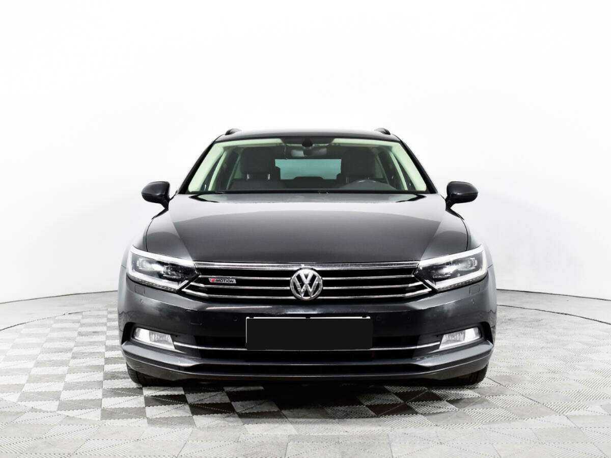 Volkswagen Passat с пробегом — 2018 год. Фото: #1